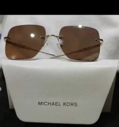 Lentes de sol Michael Kors dorados - miniatura 3