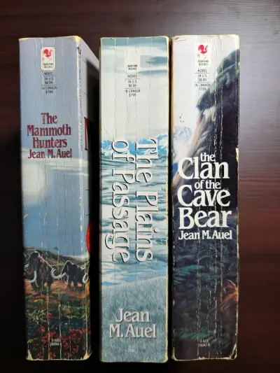Libros serie "The Earth's Children" Jean M. Auel - miniatura 1