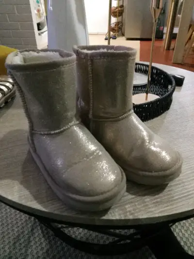 Botas doradas con brillo para niñas - miniatura 1
