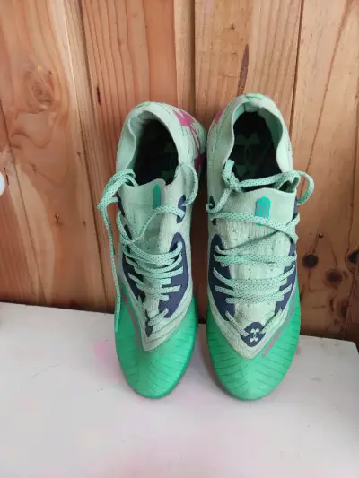 Zapatillas fútbol Under Armour verdes - miniatura 2