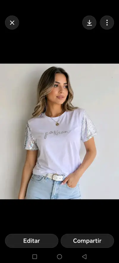 Polera blanca con lentejuelas - miniatura 1