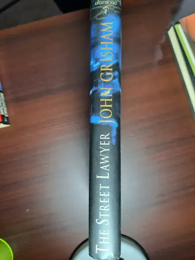 Libro "The Street Lawyer" de John Grisham - miniatura 4