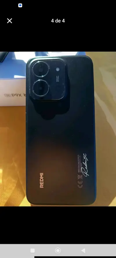 Smartphone con cargador y funda - miniatura 4