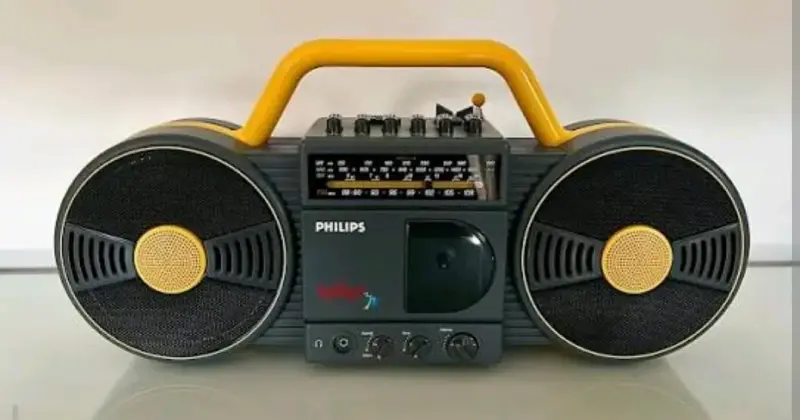 BUSCO!!!Radio boombox Philips