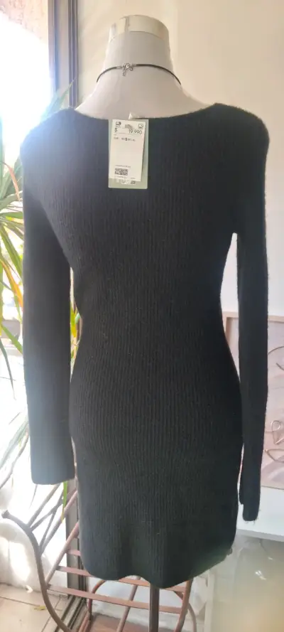 Vestido de lana negro elegante HYM - miniatura 3