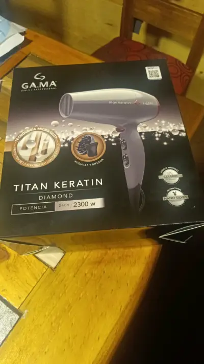 Secador de pelo Titan Keratin 2300W - miniatura 1