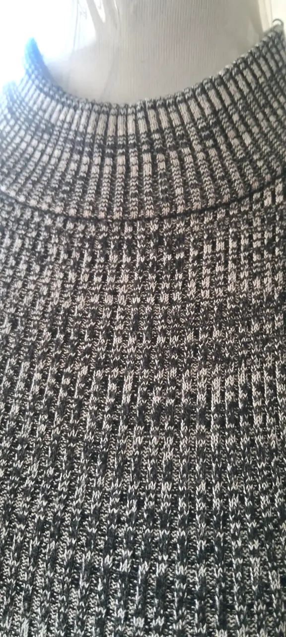 Vestido corto tejido ajustado gris - 3