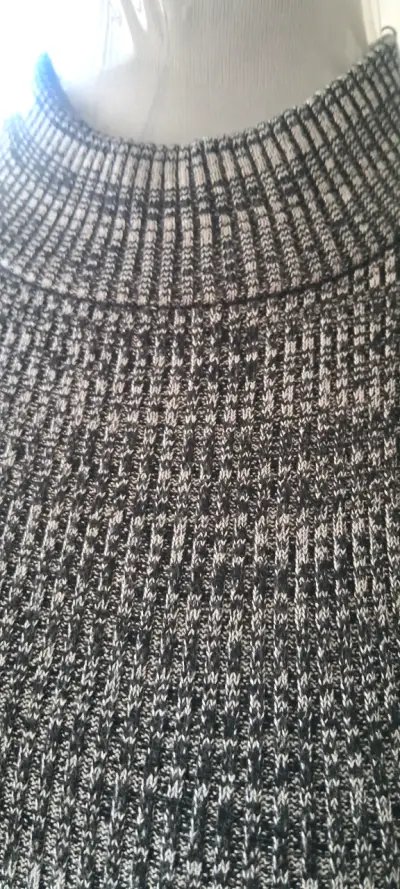 Vestido corto tejido ajustado gris - miniatura 3