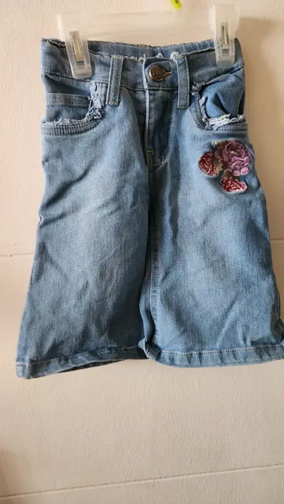 Shorts de mezclilla bordados - miniatura 1