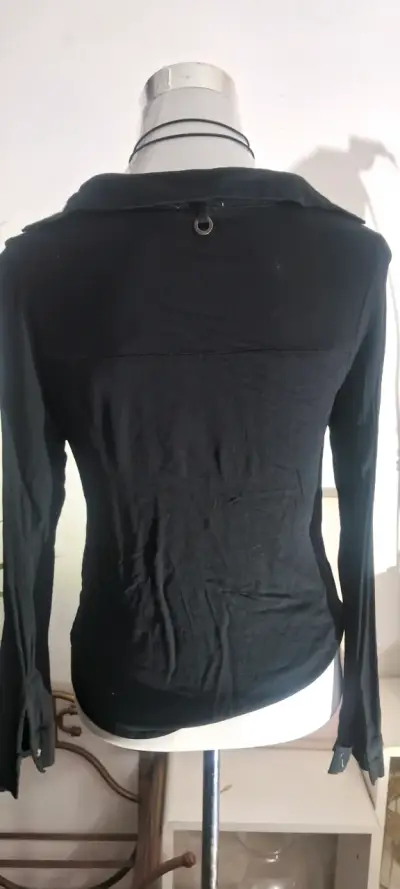 Blusa negra de manga larga umbrale - miniatura 4