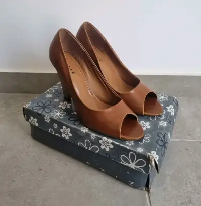 Zapatos color camel - miniatura 1