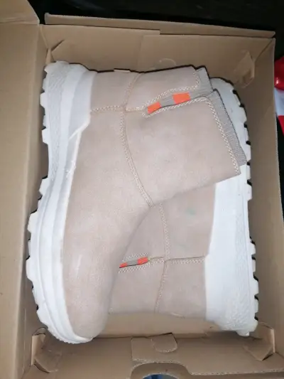 Botas beige para mujer Nro 37 - miniatura 1
