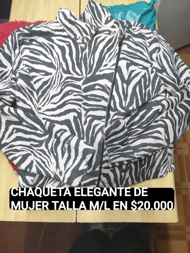 Chaqueta con estampado de cebra