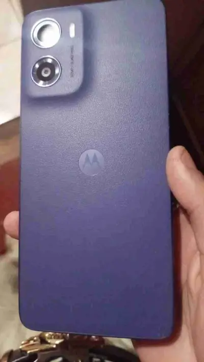 Se vende celular Motorola e15 azul - miniatura 1