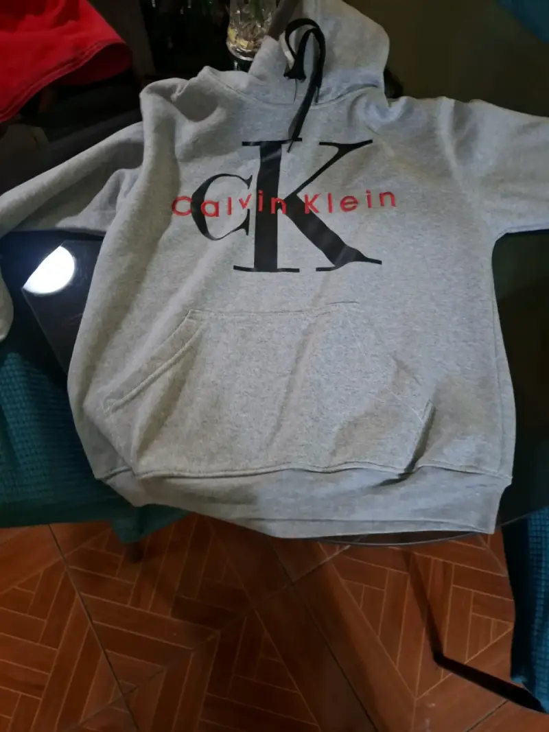 Polerón gris Calvin Klein
