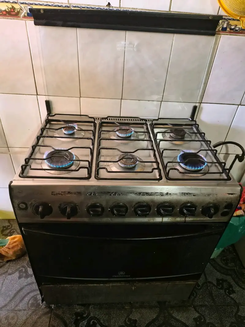 Cocina a gas 5 quemadores - 2
