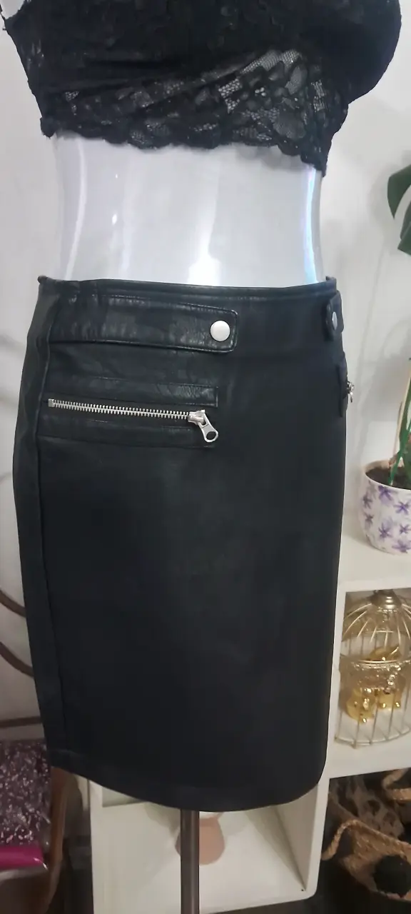 Falda negra con cremalleras umbrale - 2