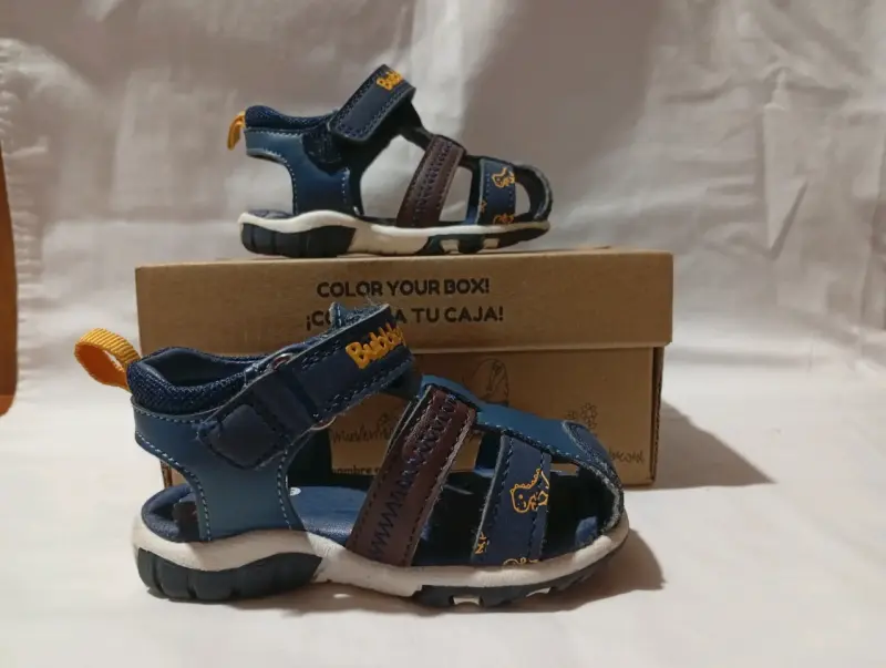 Sandalias infantiles azul marca Bubblegummers - 1