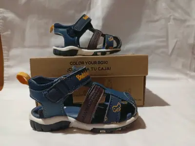 Sandalias infantiles azul marca Bubblegummers - miniatura 1
