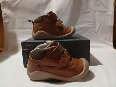 Sandalias infantiles azul marca Bubblegummers - miniatura 5