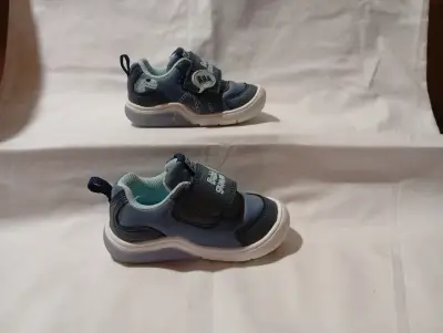 Sandalias infantiles azul marca Bubblegummers - miniatura 6