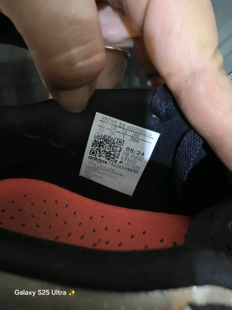 Zapatillas deportivas doradas - 2