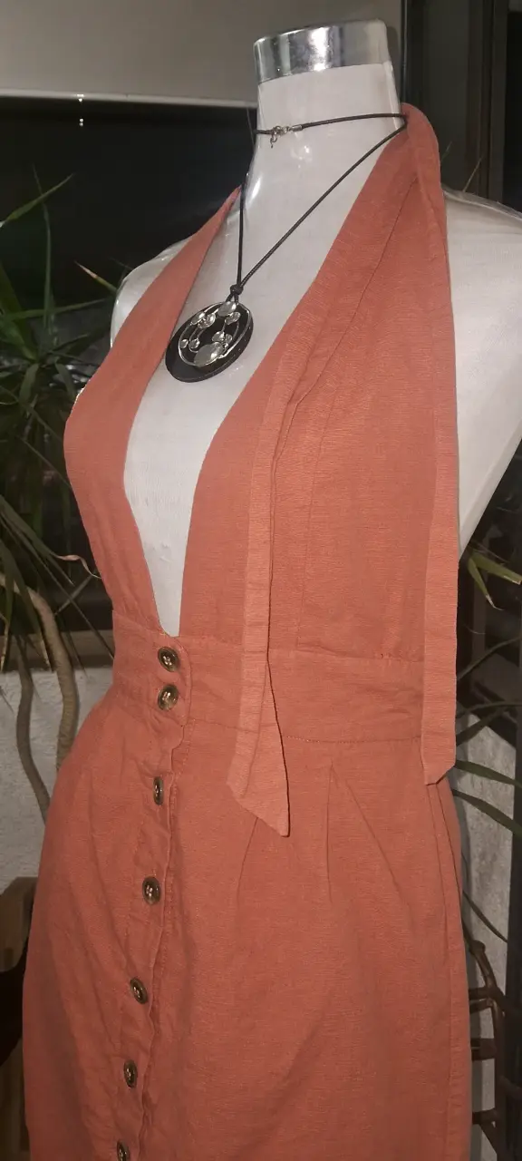 Vestido halter naranja con botones forever21 - 2