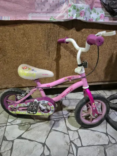 Bicicleta infantil rosada 12" - miniatura 4
