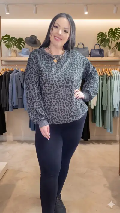 Polerón estampado leopardo gris - miniatura 2