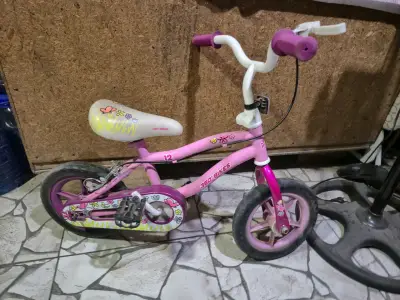 Bicicleta infantil rosada 12" - miniatura 5