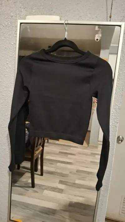Poleras manga larga tela rib cuello redondo NUEVAS - miniatura 1