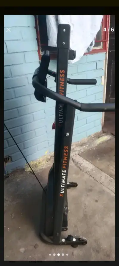 Máquina de ejercicios Ultimate Fitness - miniatura 1