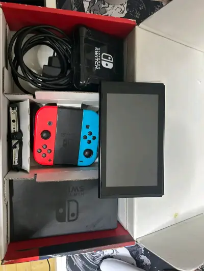 Consola Nintendo Switch 1 - miniatura 2