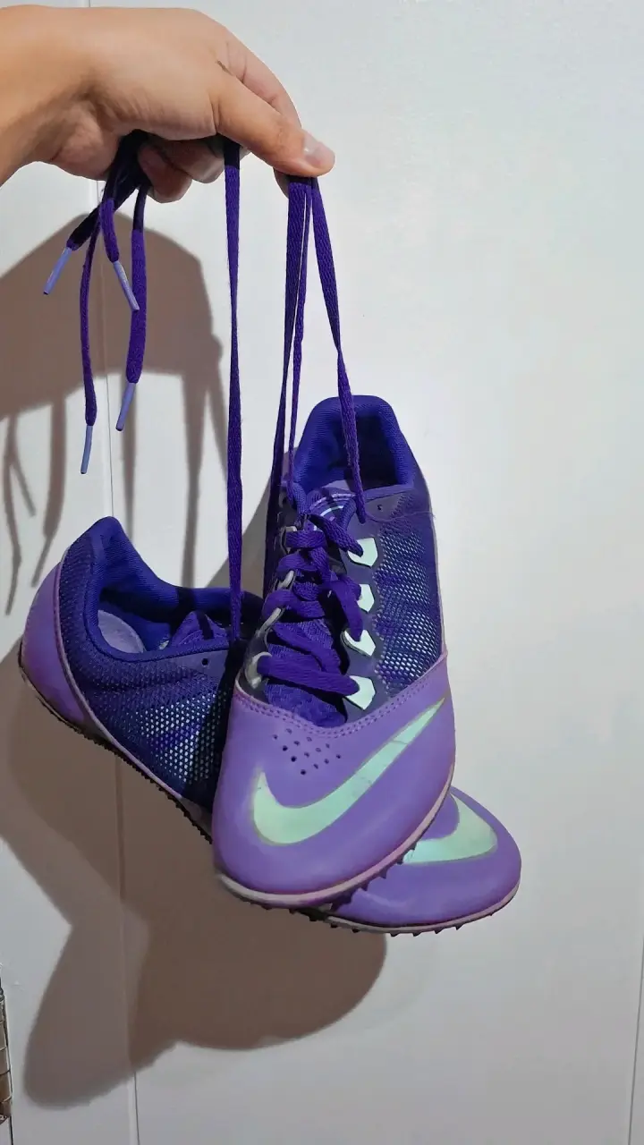 Zapatillas deportivas moradas