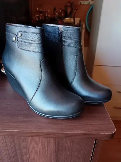 Botines negros con plataforma - miniatura 2