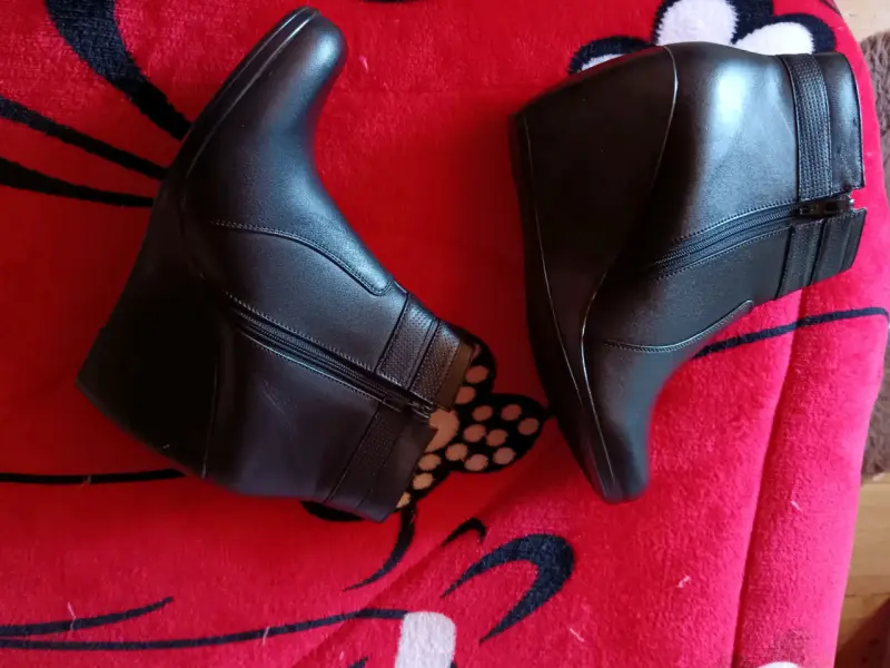 Botines negros con plataforma - 4