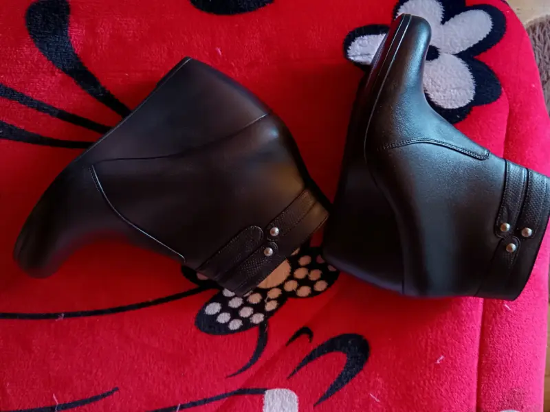 Botines negros con plataforma - 5