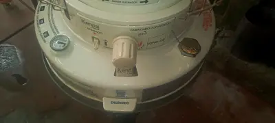 Estufa a querosén blanca - miniatura 4