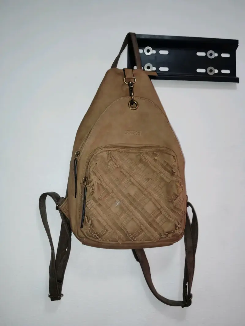 Mochila pequeña beige Secret - 4