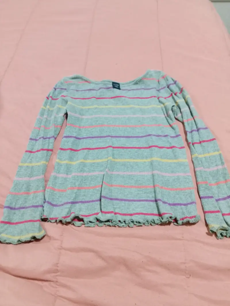 Polera rayada de manga larga