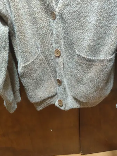 Cárdigan beige abotonado - miniatura 2