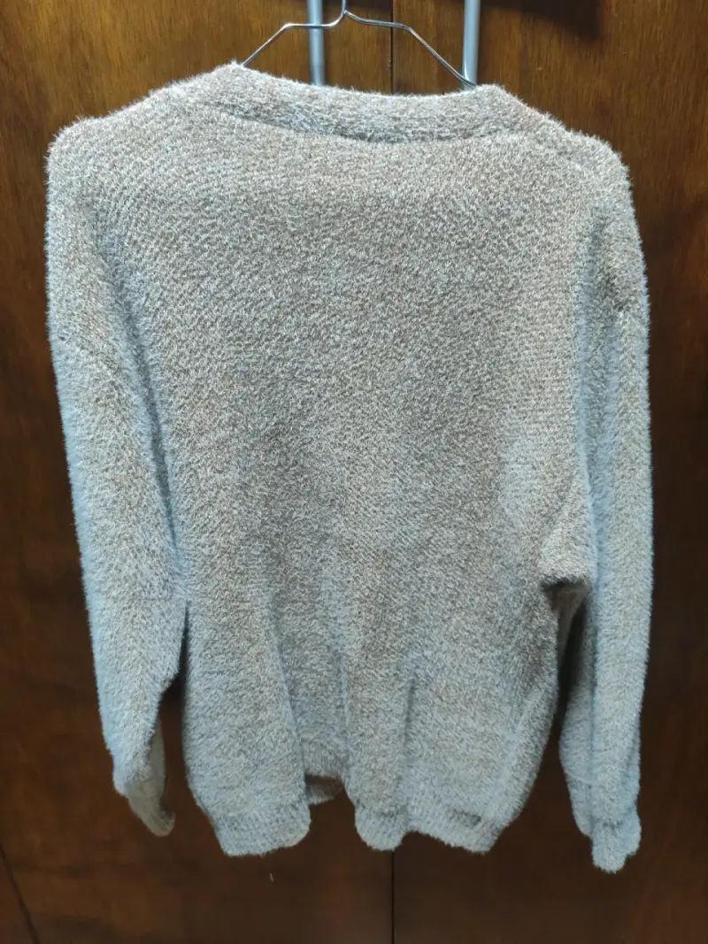 Cárdigan beige abotonado - 3