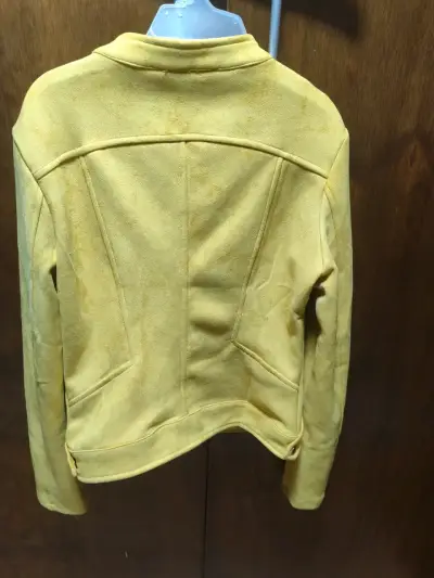 Chaqueta amarilla de gamuza - miniatura 3