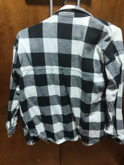 Camisa a cuadros blanco y negro - miniatura 2