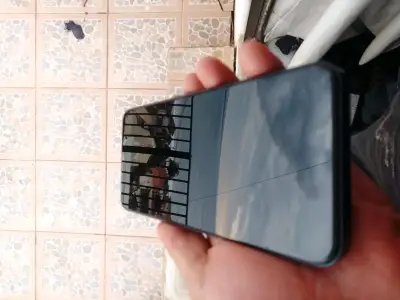 Smartphone ZTE negro - miniatura 2