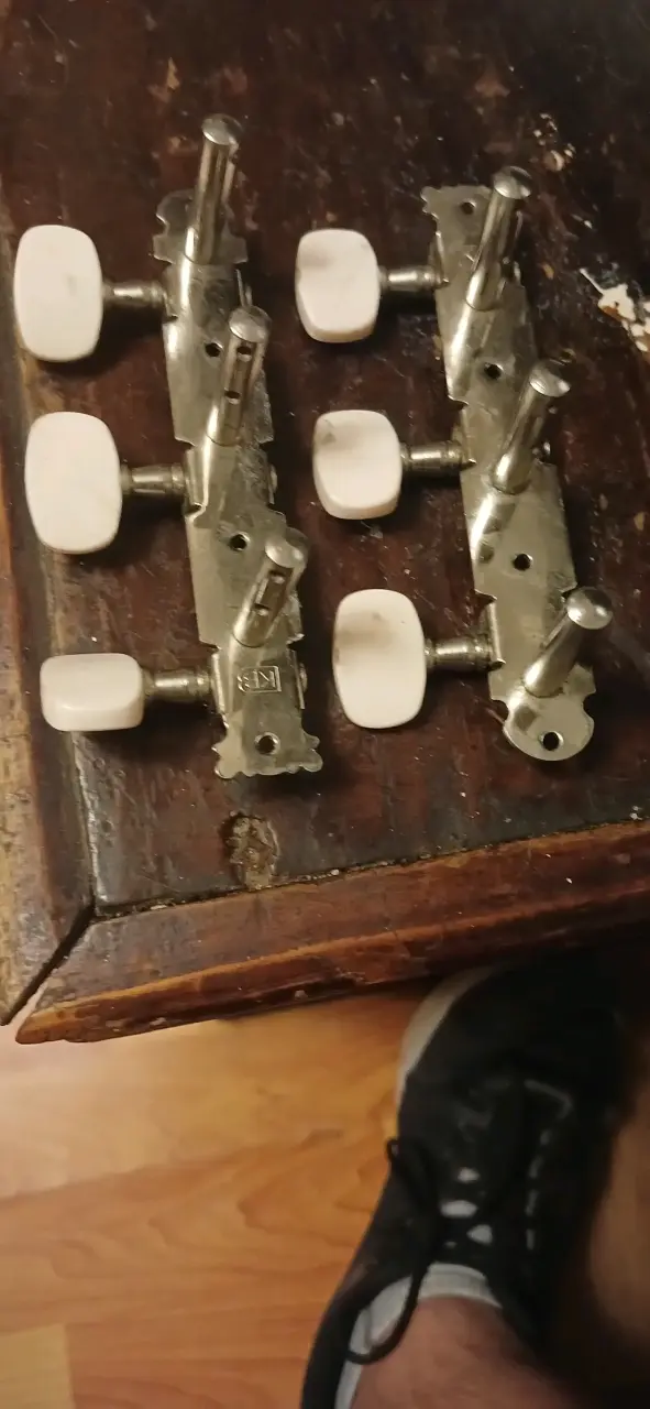 Clavijero para guitarra clásica