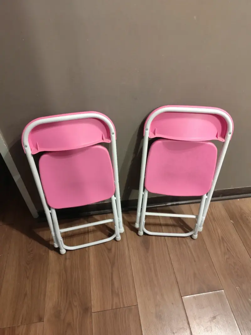 Sillas plegables infantiles rosadas - 1