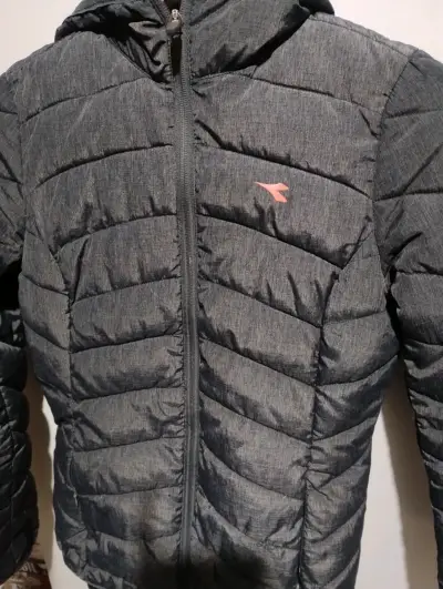 Chaqueta acolchada gris oscuro Diadora - miniatura 3