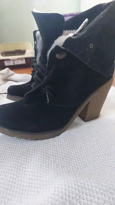 Botines de gamuza negros forro chiporro - miniatura 2