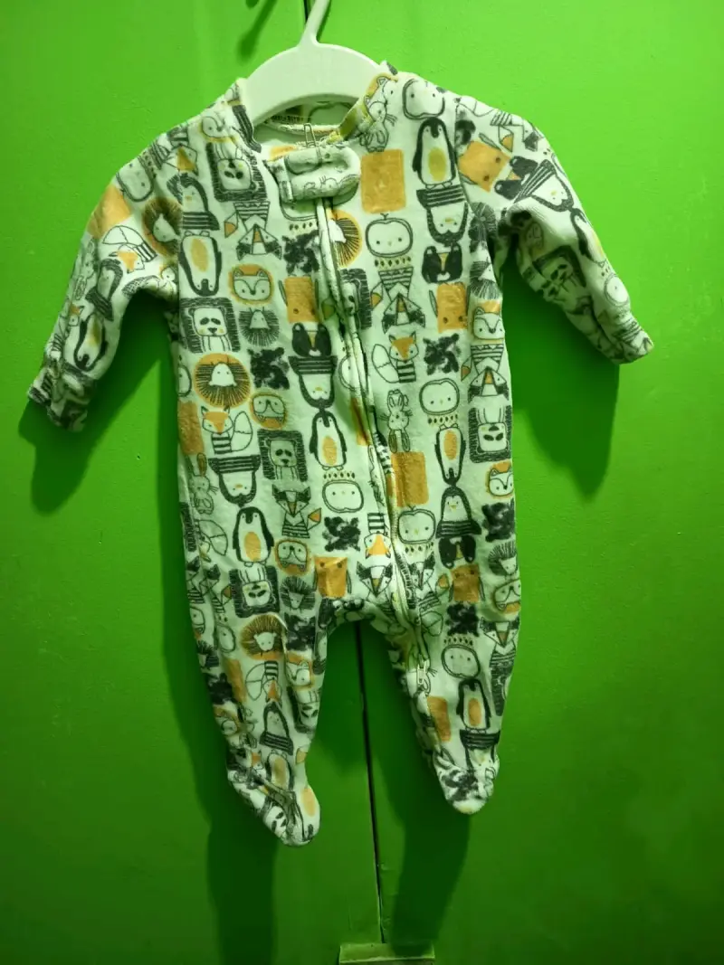 Pijama infantil con motivos animales